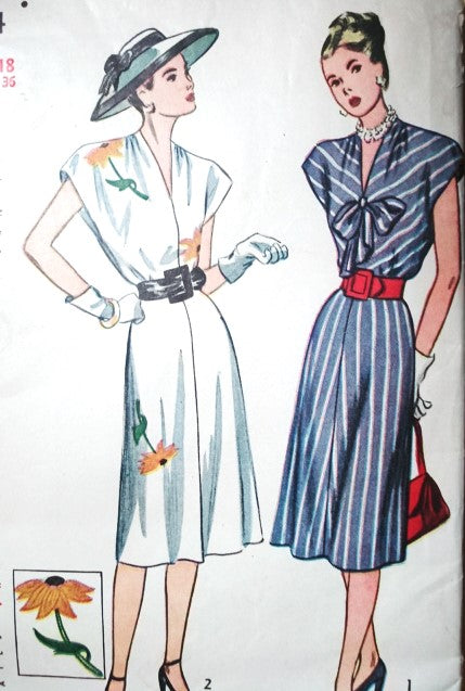 1940s BEAUTIFUL Dress with Sunflower Transfer Pattern SIMPLICITY 1924 Two Lovely Styles Bust 32 Vintage Sewing Pattern