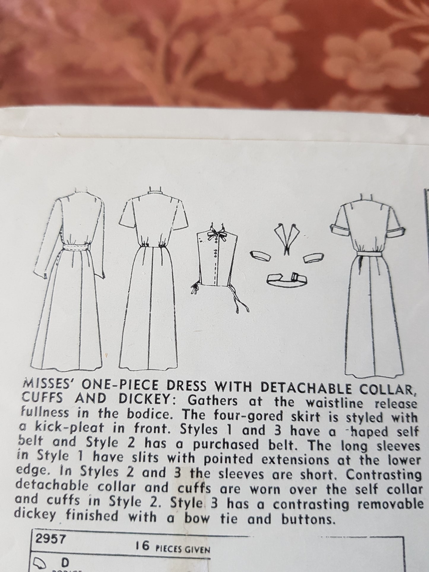 Late 1940s CHIC Dress Pattern SIMPLICITY 2957 Couturier Details, Detachable Collar,Cuffs and Dickey, Bust 34 Vintage Sewing Pattern FF