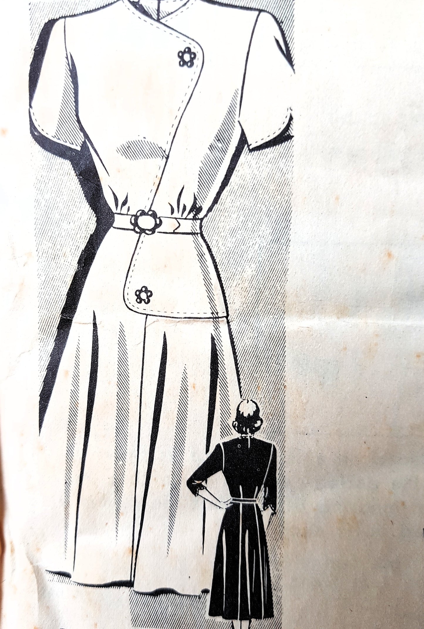 Late 1940s EYE CATCHING Dress Pattern Mail Order 8331 Bust 32 Very Simple To Make Vintage Sewing Pattern