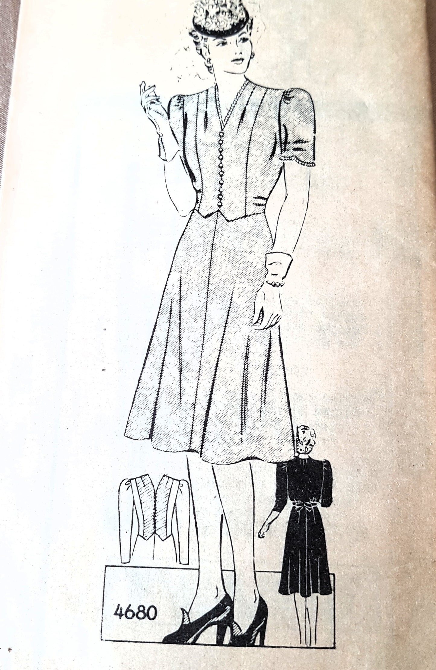 1940s LOVELY Dress Pattern ANNE ADAMS 4680 Interesting Design Bust 40 Vintage Sewing Pattern FF