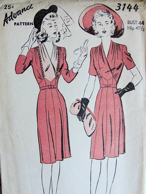 1940s DRESS PATTERN FLATTERING SURPLICE BODICE, DRAPED V NECKLINE ADVANCE 3144