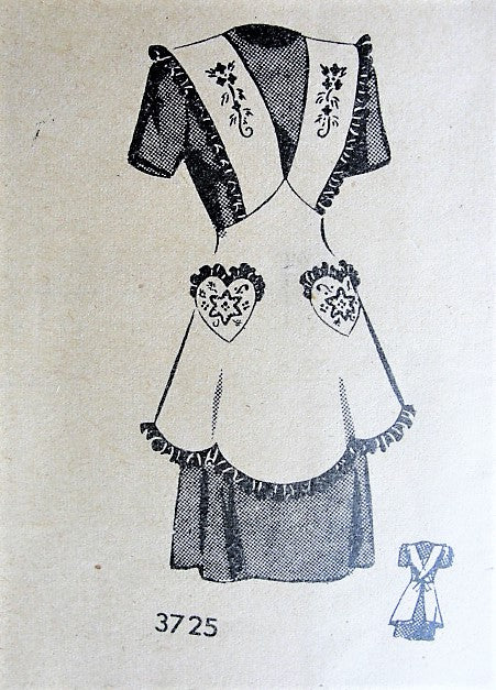 1940s Vintage PRETTY Apron with Heart Shaped Pockets American Weekly 3725 Sewing Pattern