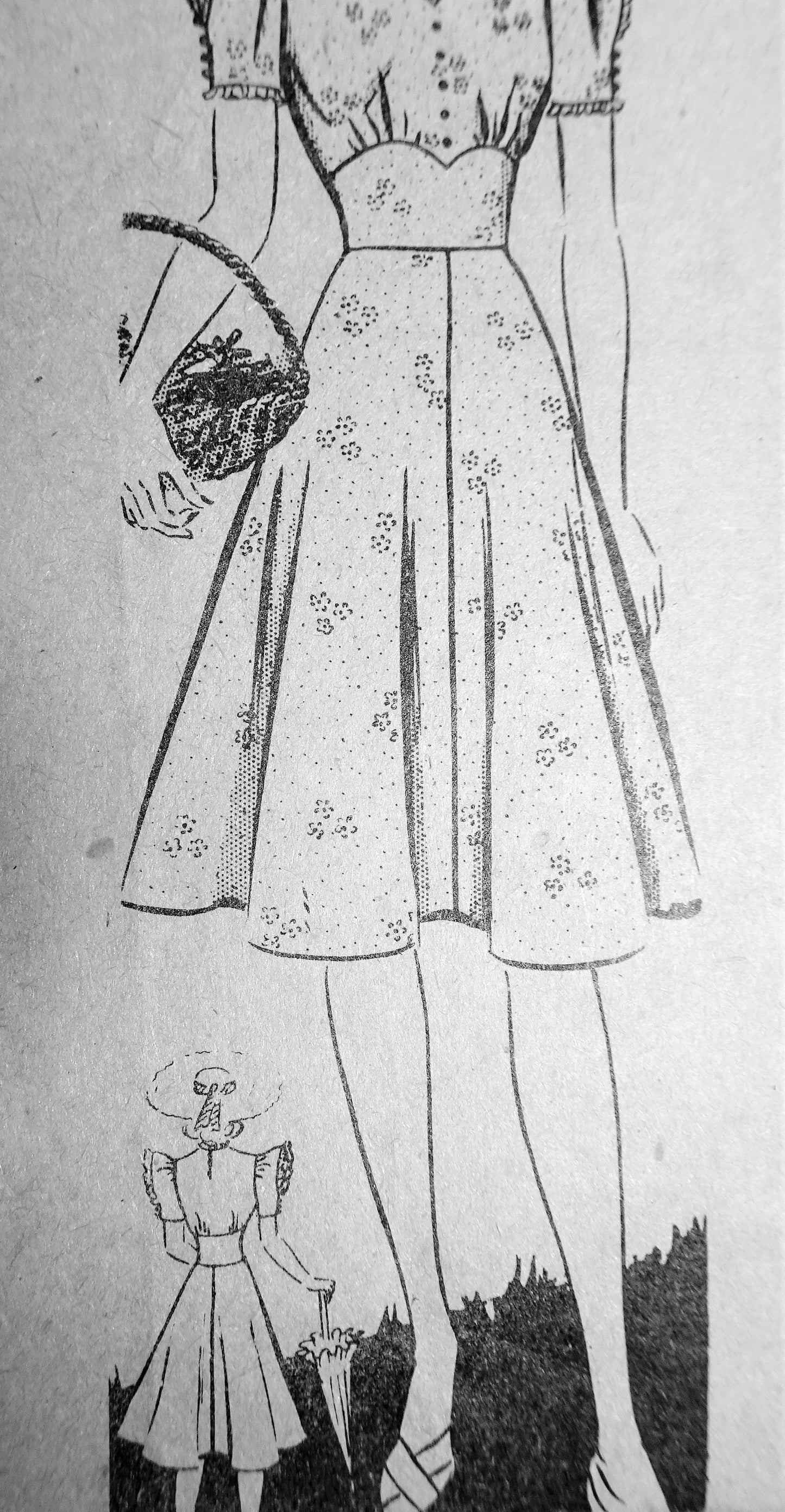 1940s SWEET Dress Pattern Mail order 8929 Very Pretty Sleeves and Shaped Midriff Dress Bust 34 Vintage Sewing Pattern