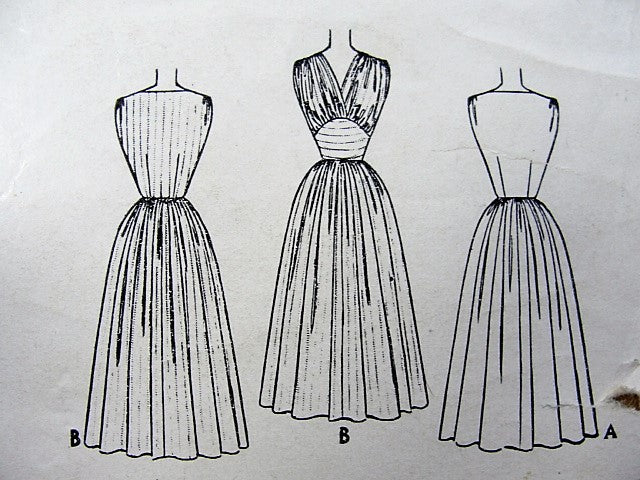 1950s GLAM Evening Cocktail Party Prom Dress Pattern McCALLS 8901 Flattering V Neckline Dreamy Design Bust 33 Vintage Sewing Pattern
