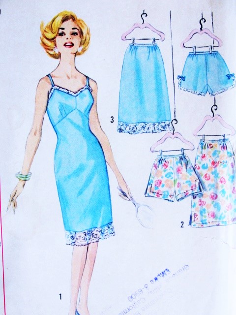 60s BOMBSHELL Lingerie Pattern SIMPLICITY 4218 Full Slip ,Half Slips and Tap Panties Bust 34 Under Garments Vintage Sewing Pattern FACTORY FOLDED