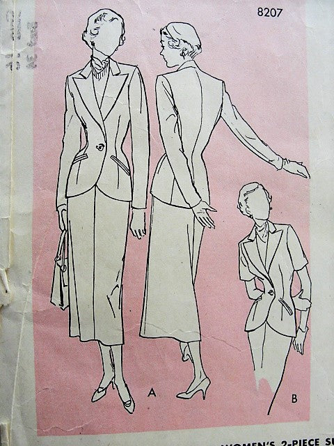 1940s CLASSY Slim Suit Pattern SIMPLICITY Designers 8207 Figure Hugging Suit, Tailored Jacket has Long Revers Bust 34 Vintage Sewing Pattern