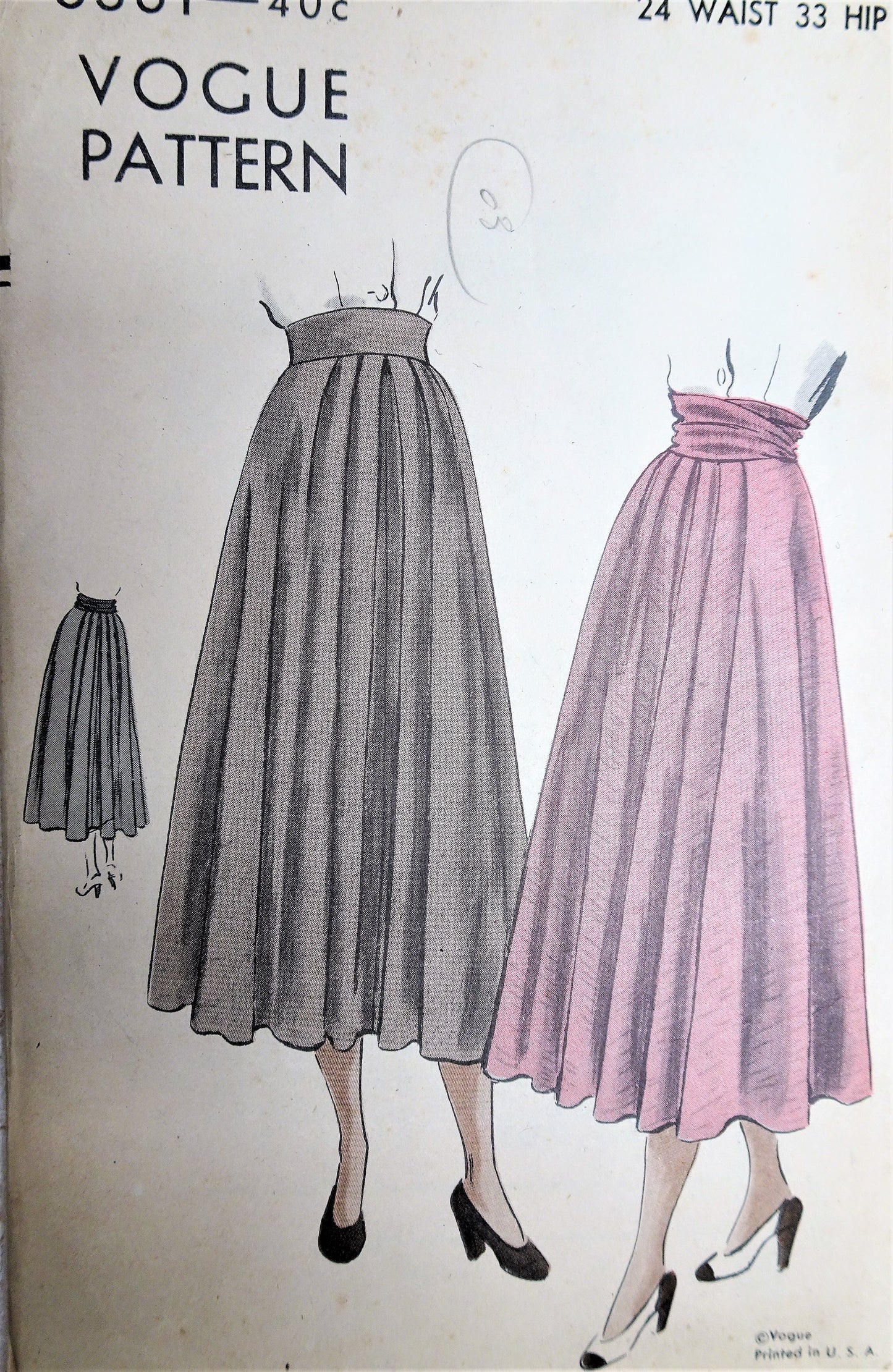 1940s LOVELY Skirt and Cummerbund Pattern VOGUE 6361 Soft Released Pleated Skirt Waist 24 Vintage Sewing Pattern