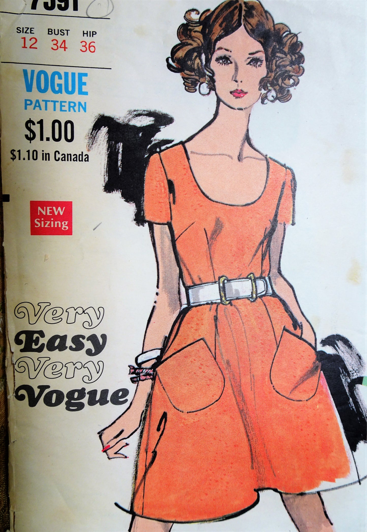 1960s MOD Scoop Neckline Dress Pattern Very Easy Very VOGUE 7591 Cute Style with Pockets Bust 34 Vintage Sewing Pattern