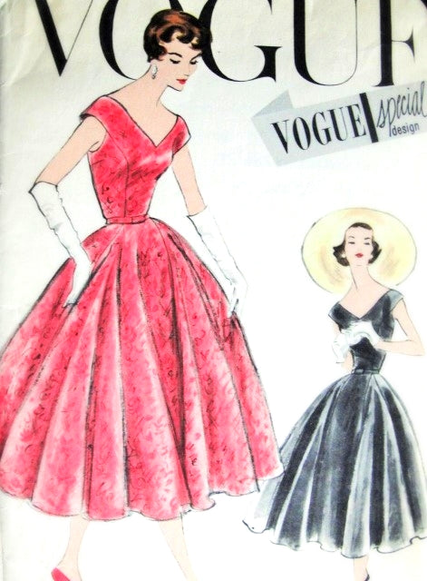 1950s Beautiful Party Evening Dress Pattern Vogue Special Design 4800 Almost Off Shoulders V Neckline and Back, Figure Flattering Full Skirt With Godets Bust 34 Vintage Sewing Pattern