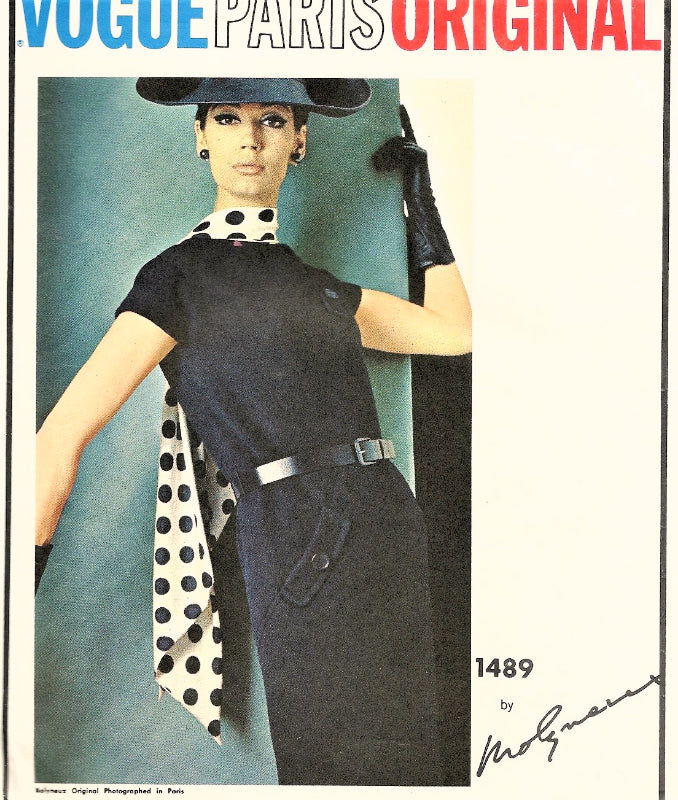 1960s MOLYNEUX VOGUE PARIS ORIGINAL PATTERN 1489 SLIM DRESS DIAGONAL SEAM DESIGN Bust 32 Vintage Sewing Pattern FF