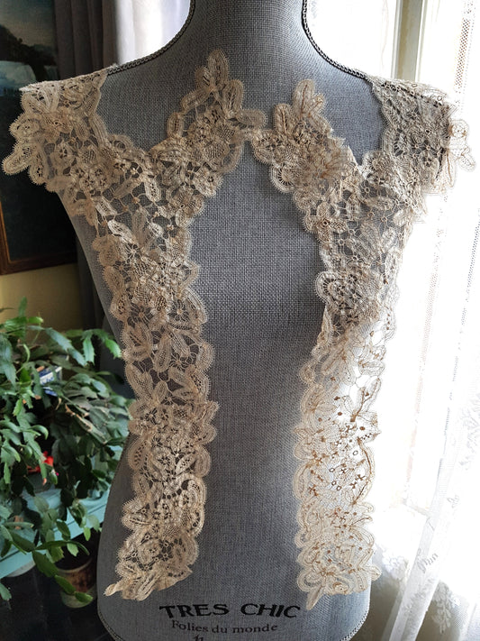Antique Large Lace Collar Appliques,Edwardian,Creamy Off white Lace,Very Fine Lace,Wedding Gown, Heirloom Sewing,Collectible Lace