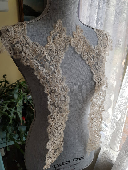 Antique Large Lace Collar Appliques,Edwardian,Creamy Off white Lace,Very Fine Lace,Wedding Gown, Heirloom Sewing,Collectible Lace