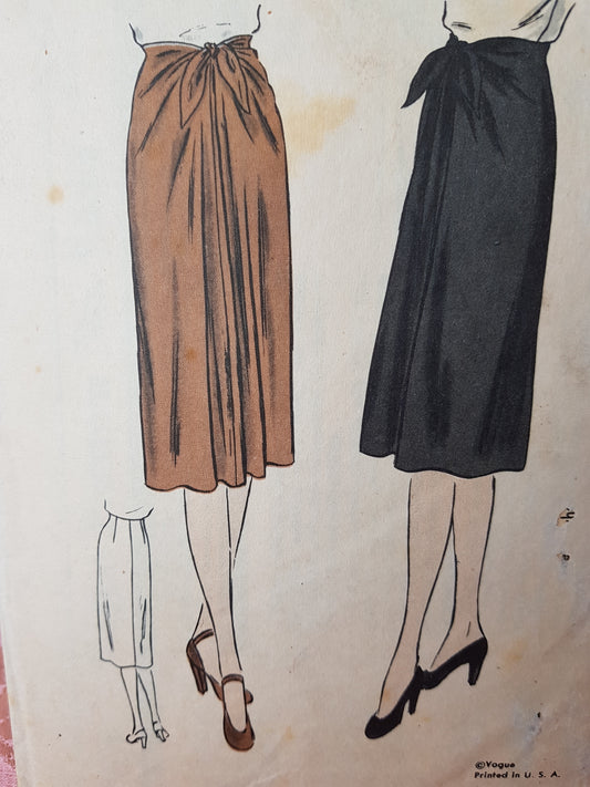 1940s FABULOUS  Sarong Style Skirt Pattern, VOGUE 5444 Front Flare Design, Built Up Waistline, Center Knotted Tie, Waist 26, Easy To Make Vintage Sewing Pattern