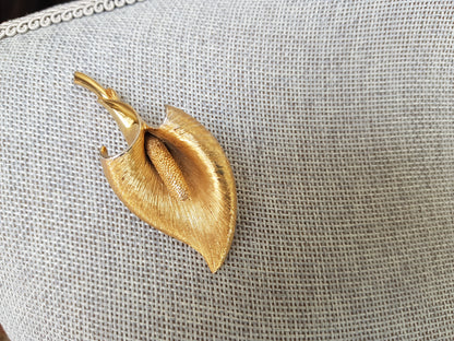 GORGEOUS Vintage BOUCHER Signed Calla Lily Brooch, Beautiful Design and Detail,Numbered 7431, Mid Century Designer Jewelry