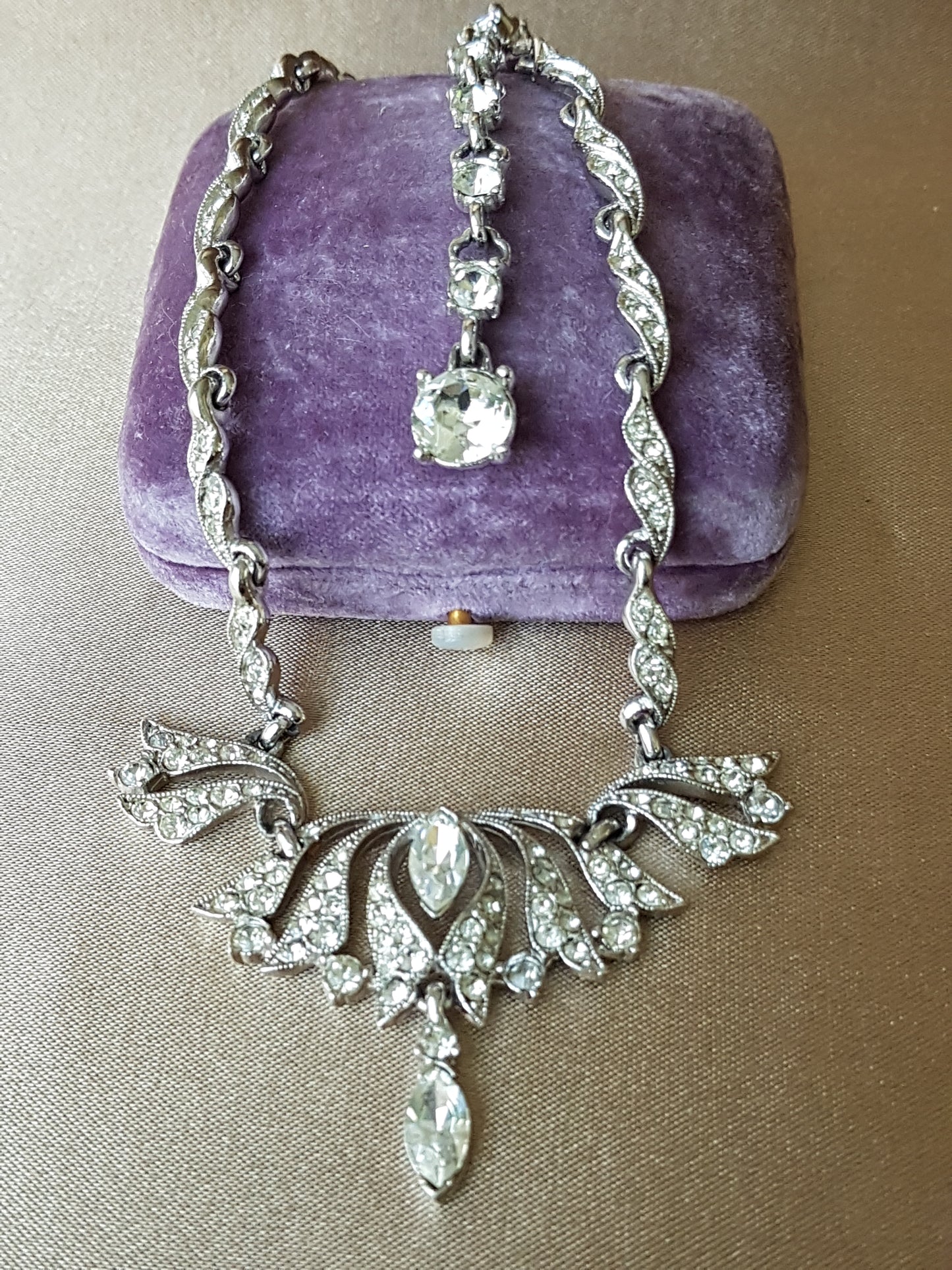 GORGEOUS Bogoff Signed Necklace, Quality Made Clear Rhinestones, Lovely Design, Day Evening or Bridal necklace, Vintage 1950s Jewelry
