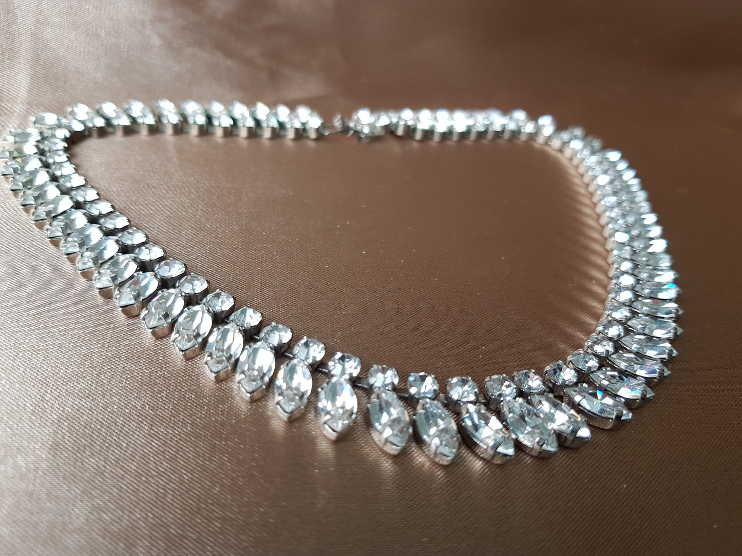 GORGEOUS Collarette Necklace,Brilliant Austrian Crystal Glass Necklace, Top Quality, Gala Evening, Bridal Jewelry, Mid Century Vintage Jewelry