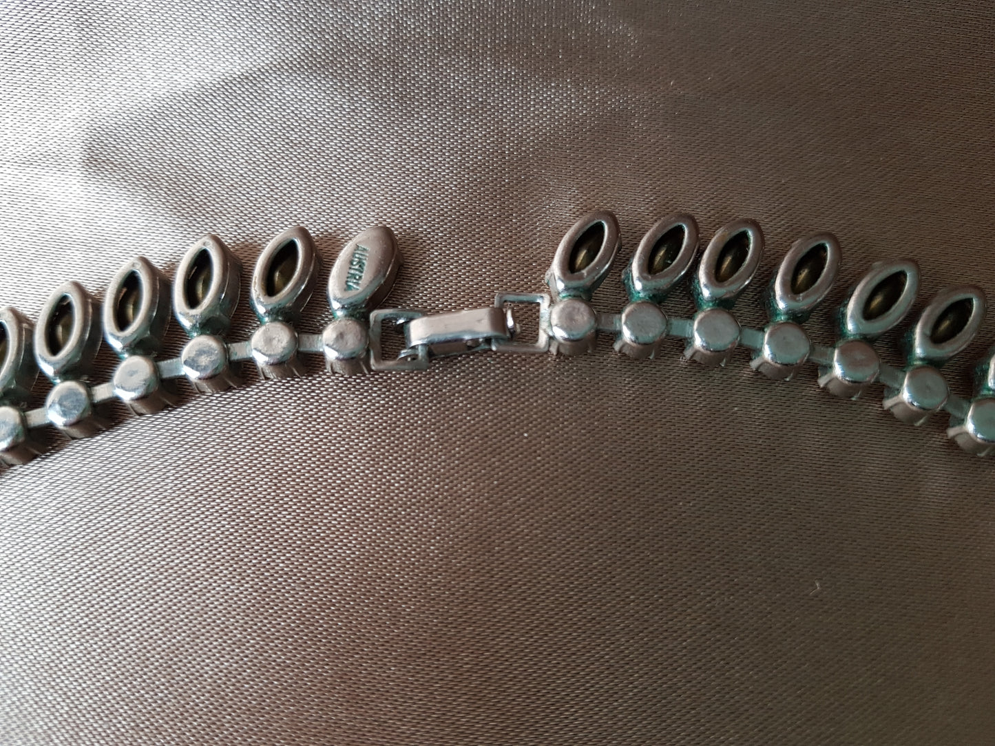 GORGEOUS Collarette Necklace,Brilliant Austrian Crystal Glass Necklace, Top Quality, Gala Evening, Bridal Jewelry, Mid Century Vintage Jewelry