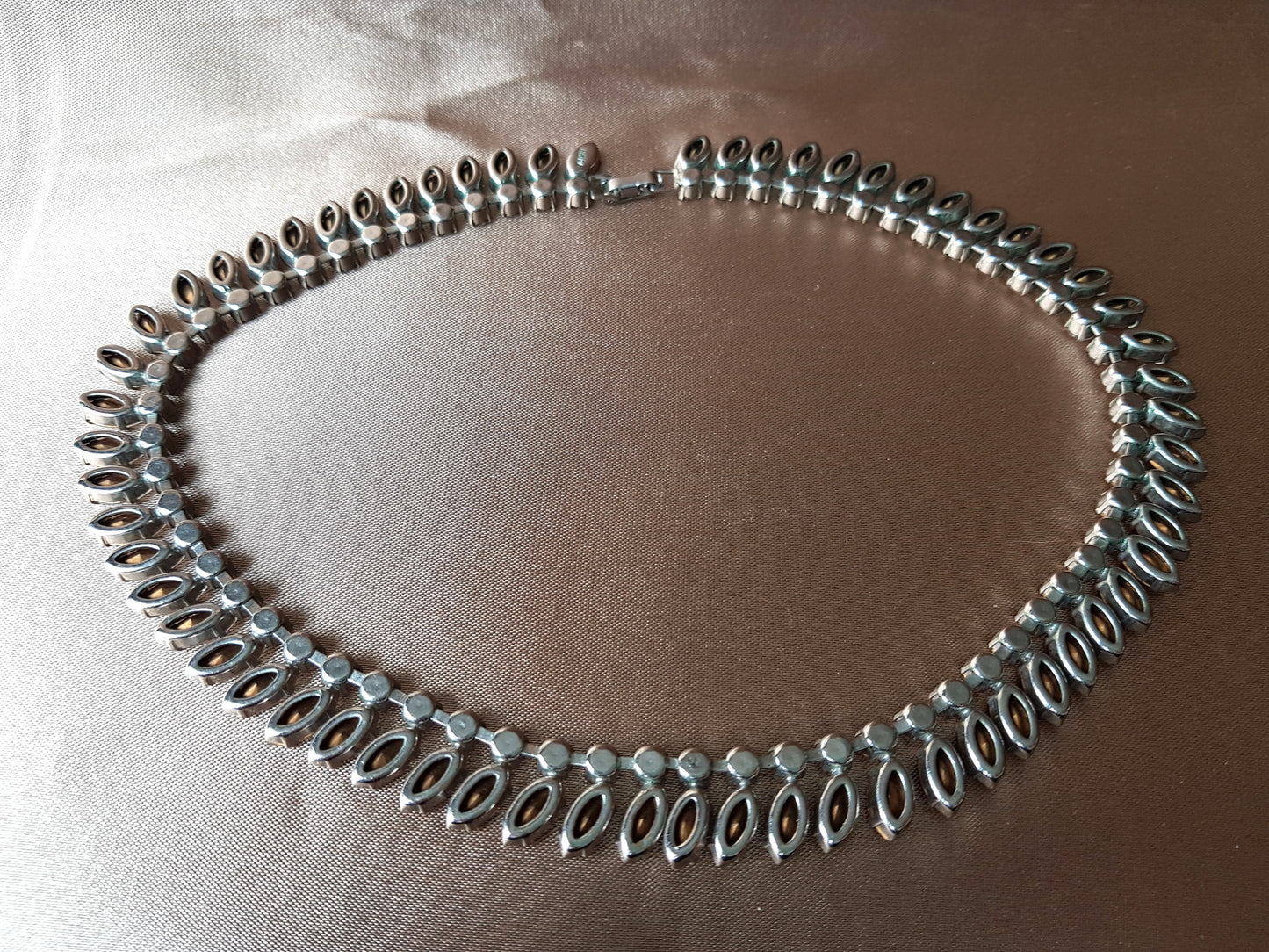 GORGEOUS Collarette Necklace,Brilliant Austrian Crystal Glass Necklace, Top Quality, Gala Evening, Bridal Jewelry, Mid Century Vintage Jewelry