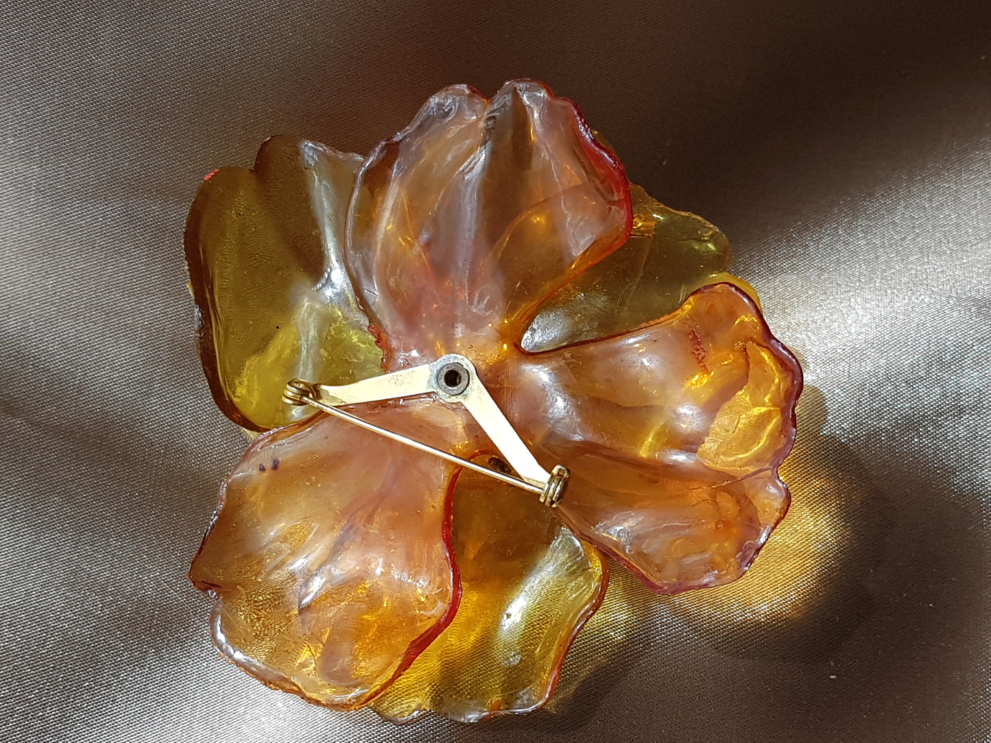 BEAUTIFUL Vintage Cellulose Acetate Flower Brooch, Book Piece, Stunning Statement Brooch, Rhinestone Center, Flower Pin, Collectible Jewelry