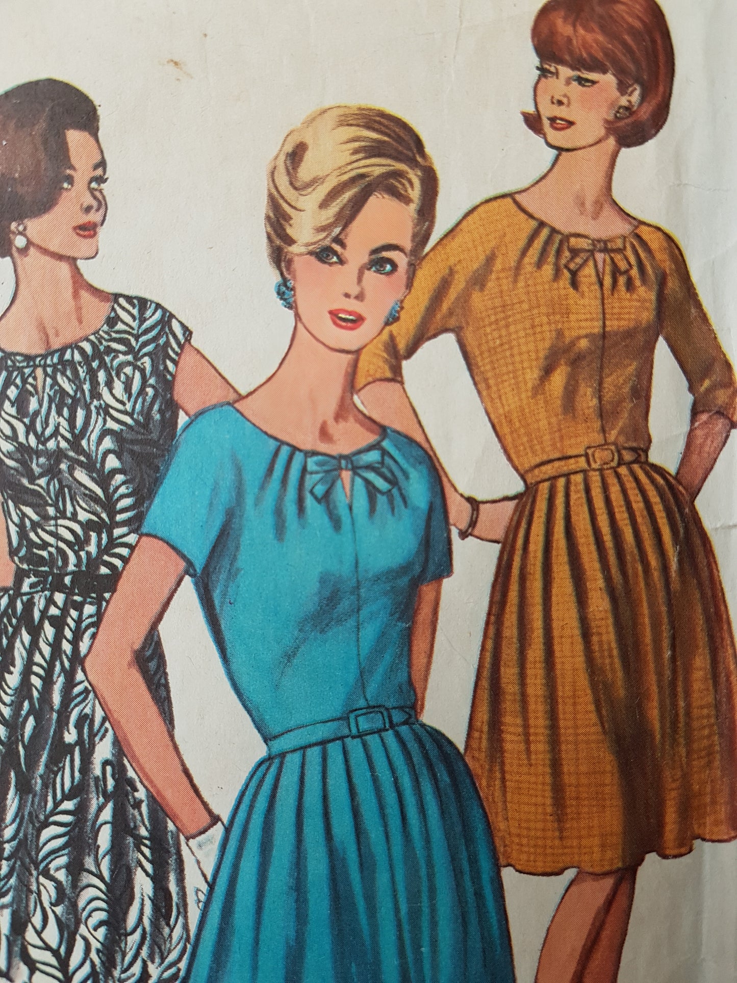 1960s STYLISH Dress Pattern SIMPLICITY 5940 Three Versions, Keyhole Neckline, Bust 35 Vintage Sewing Pattern