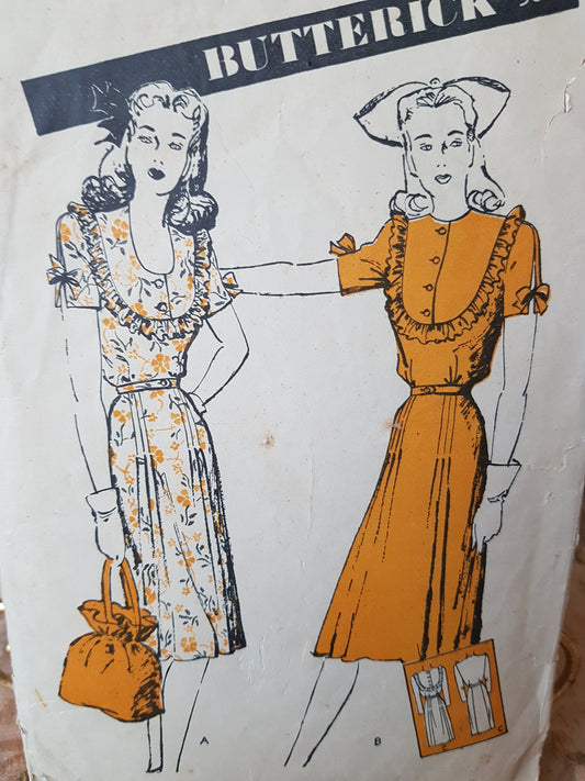 1940s WW II Era PRETTY Dress Pattern BUTTERICK 2981 Ruffled Trim and Beautiful Short Sleeves Dress, Bust 34 Vintage Sewing Pattern