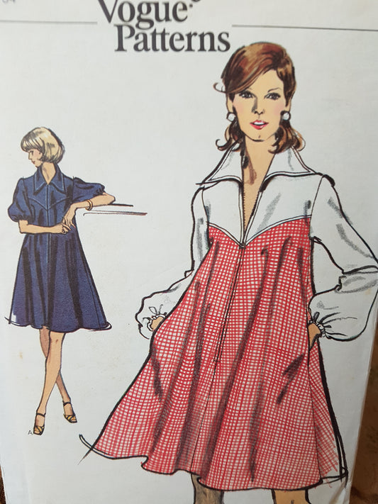 1970s FABULOUS Trapeze Tent Dress Pattern VOGUE 8471  Two Versions, Bust 34 Very Easy To Sew, Vintage Sewing Pattern FF