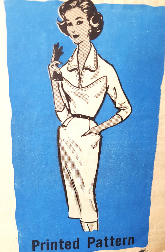 1950s CHIC Slim Dress Pattern MARIAN MARTIN 9357 Tailored Dress Unique Seam Interest Bust 32 Vintage Sewing Pattern
