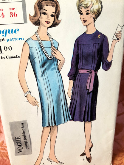Early 1960s LOVELY Sheath Dress Pattern VOGUE 5382 Two Neckline Styles, Bust 34 Vintage Sewing Pattern FF