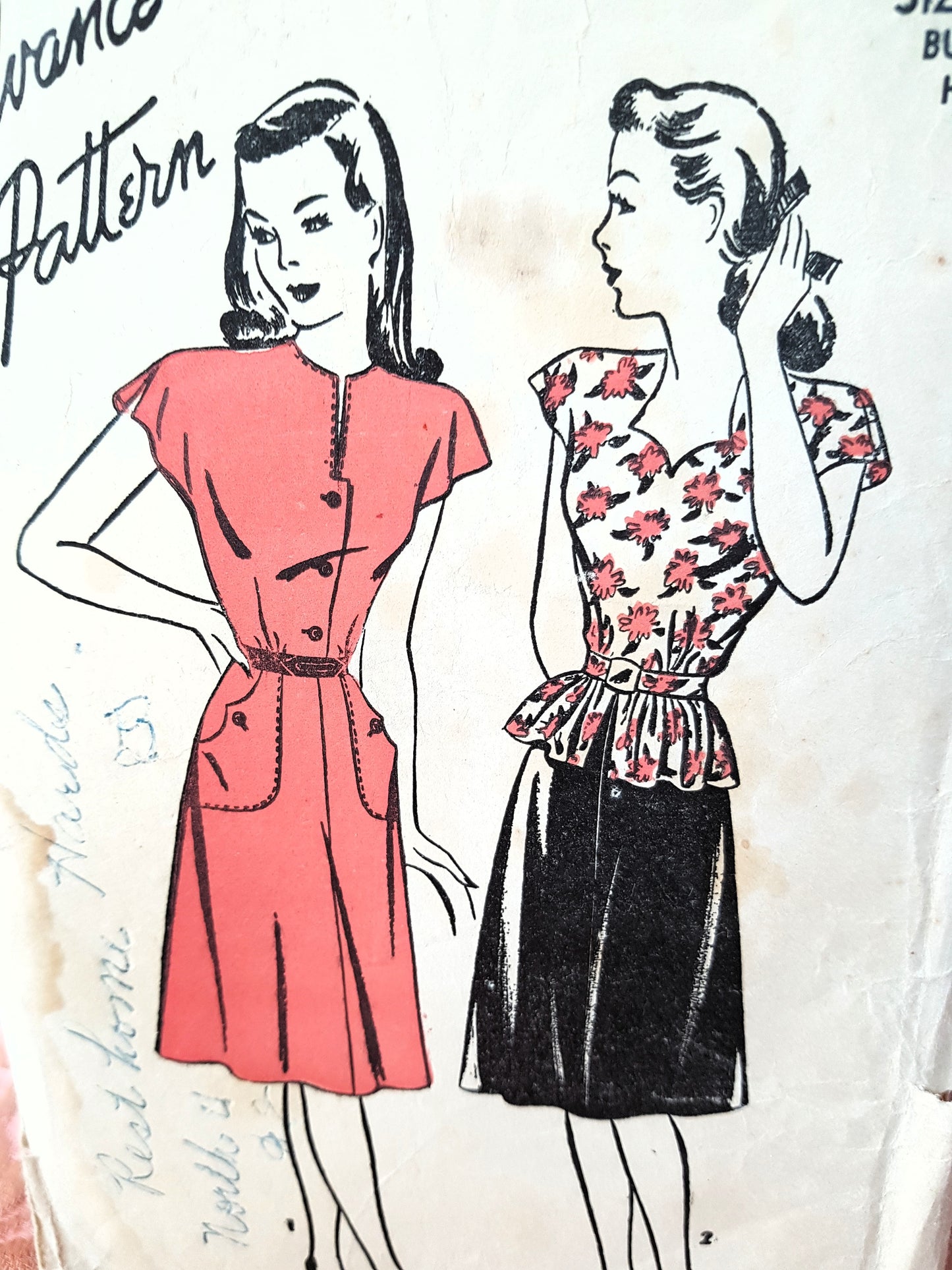 1940s CUTE Dress Pattern ADVANCE 4158 Sweetheart Neckline and Peplum Version, Bust 35 Vintage Sewing Pattern