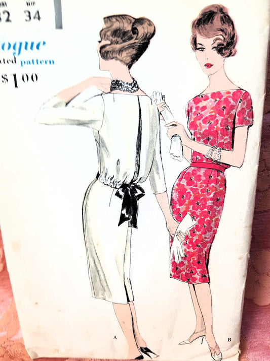 1960 STYLISH Slim Dress Pattern VOGUE 9968 Day or Cocktail Party Dress Bust 32 Vintage Sewing Pattern FF