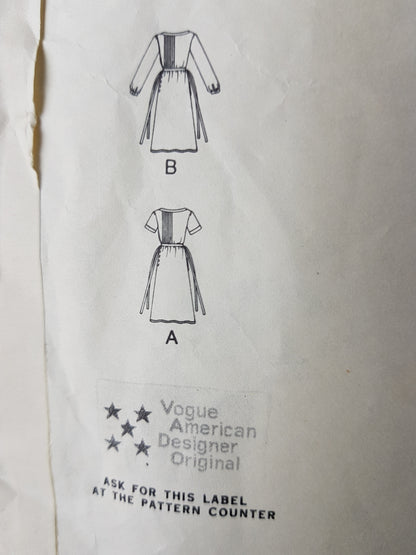 Late 70s Albert Nippon LOVELY Dress Pattern VOGUE American Designer 2124 Bust 34 Vintage Sewing Pattern