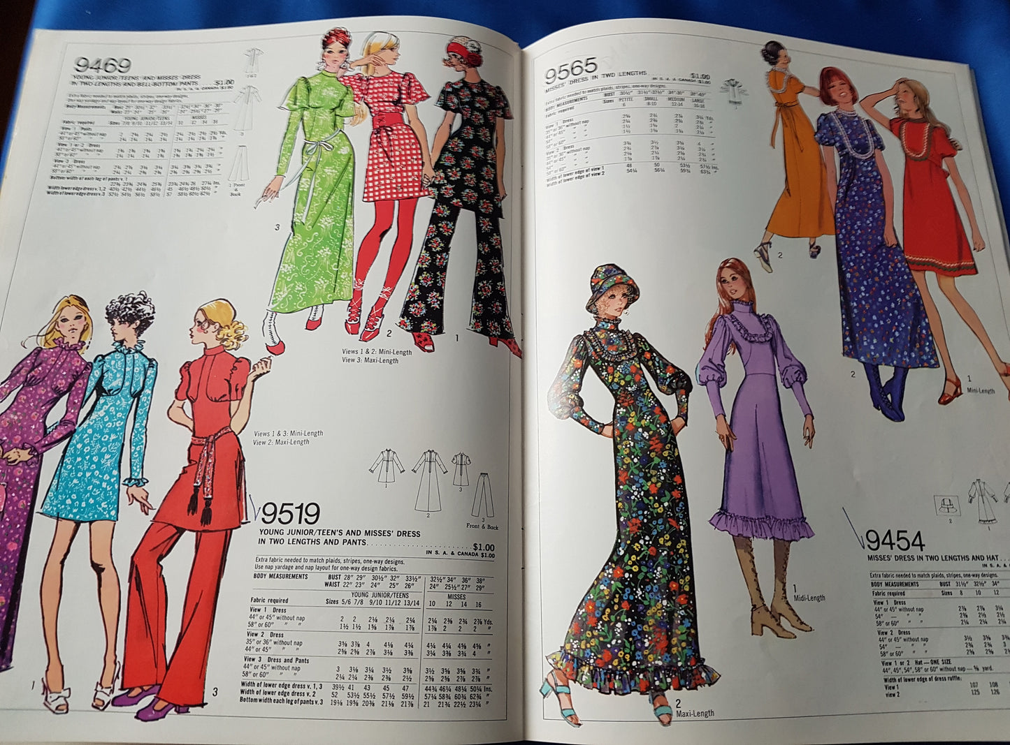 FABULOUS 1970s Vintage SIMPLICITY Patterns Catalog Book - Fall and Winter 1971 Fashions -Wonderful Catalog of Retro Fashions