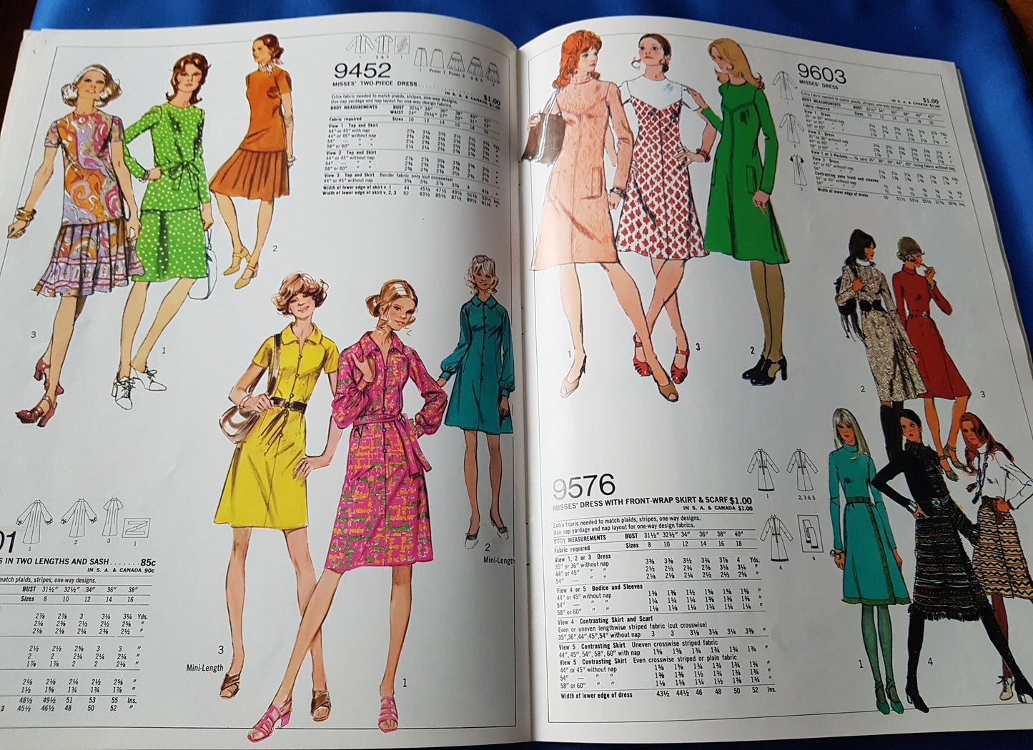 FABULOUS 1970s Vintage SIMPLICITY Patterns Catalog Book - Fall and Winter 1971 Fashions -Wonderful Catalog of Retro Fashions