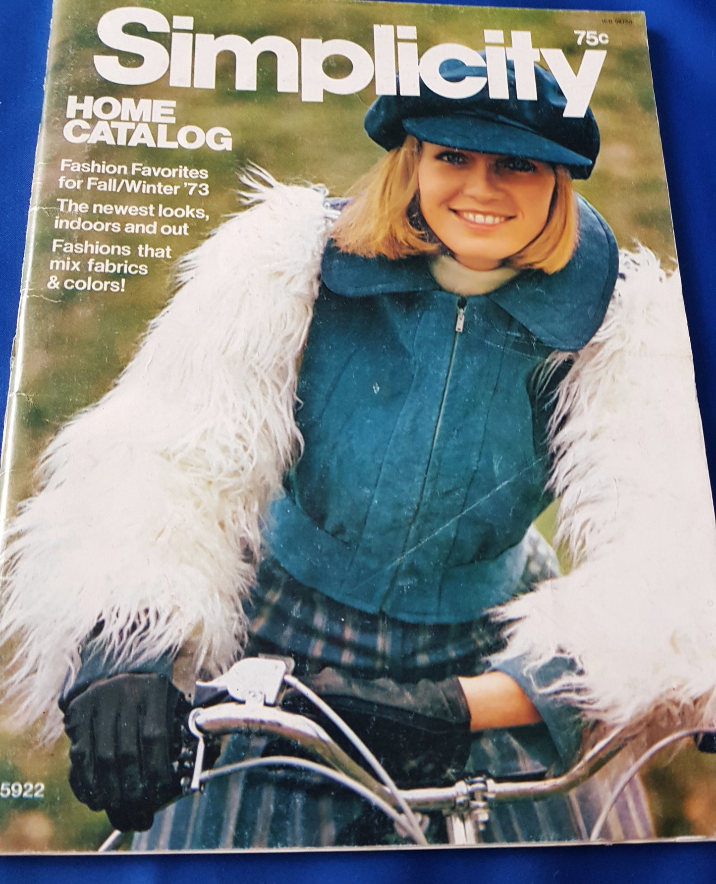 FABULOUS 1970s Vintage SIMPLICITY Patterns Home Catalog Book - Fall and Winter 1973 Fashions -Wonderful Catalog of Retro Fashions