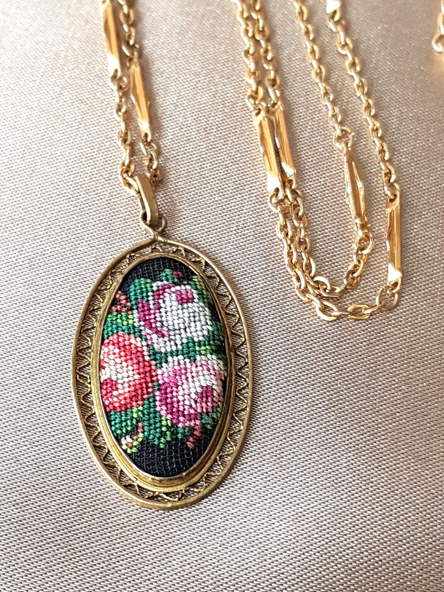 ROMANTIC Vintage 1920s-30s Petite Point Pendant Necklace, Pink Roses, Filigree Setting, Collectible Vintage Jewelry