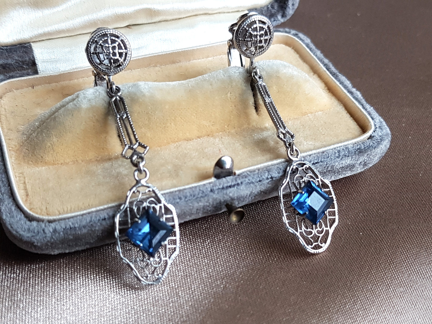 ART DECO 1920s Stunning Drop Earrings,Silver Filigree and Sapphire Faceted Stones, Clip On Dangle Earrings, Heirloom Jewelry, Bridal Jewelry, Collectible Vintage Jewelry