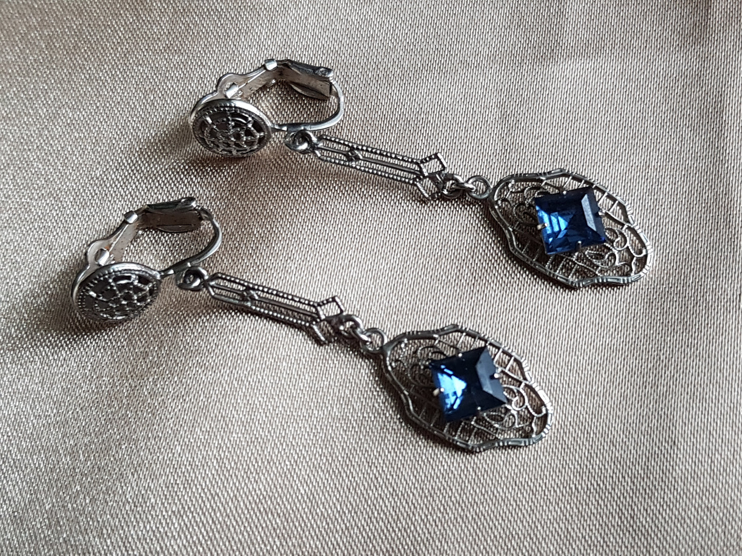 ART DECO 1920s Stunning Drop Earrings,Silver Filigree and Sapphire Faceted Stones, Clip On Dangle Earrings, Heirloom Jewelry, Bridal Jewelry, Collectible Vintage Jewelry