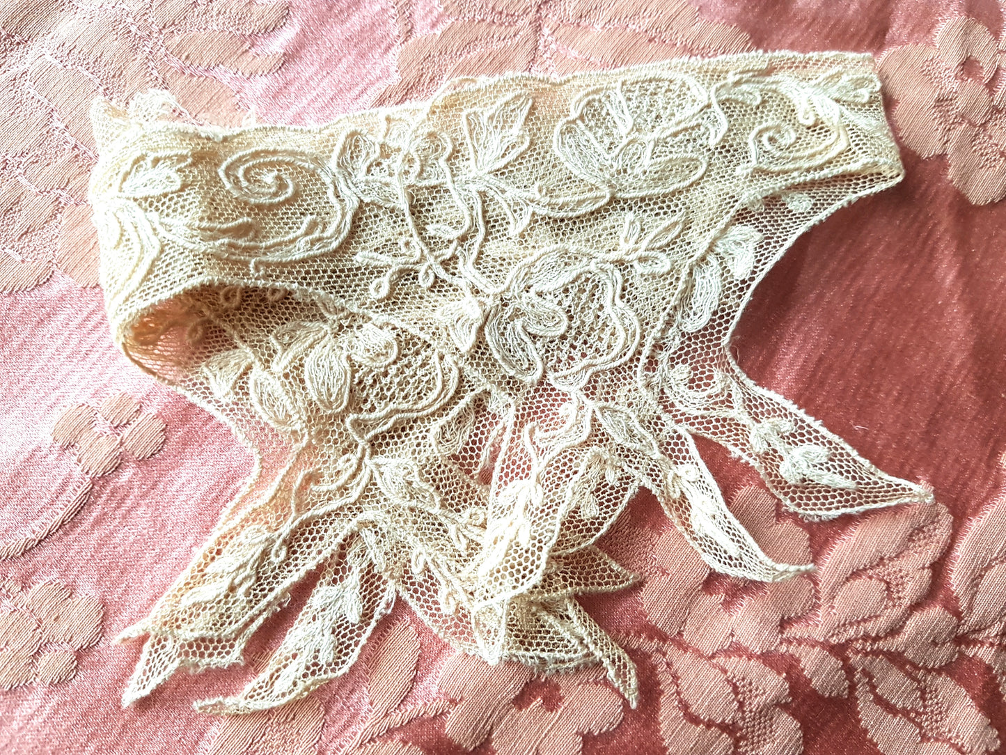 GORGEOUS Antique Mixed Lace Trim, Lovely Intricate Floral Pattern For Bridal,Flapper Dress,Heirloom Sewing,Collectible Antique Textiles