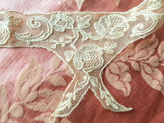 GORGEOUS Antique Mixed Lace Trim, Lovely Intricate Floral Pattern For Bridal,Flapper Dress,Heirloom Sewing,Collectible Antique Textiles