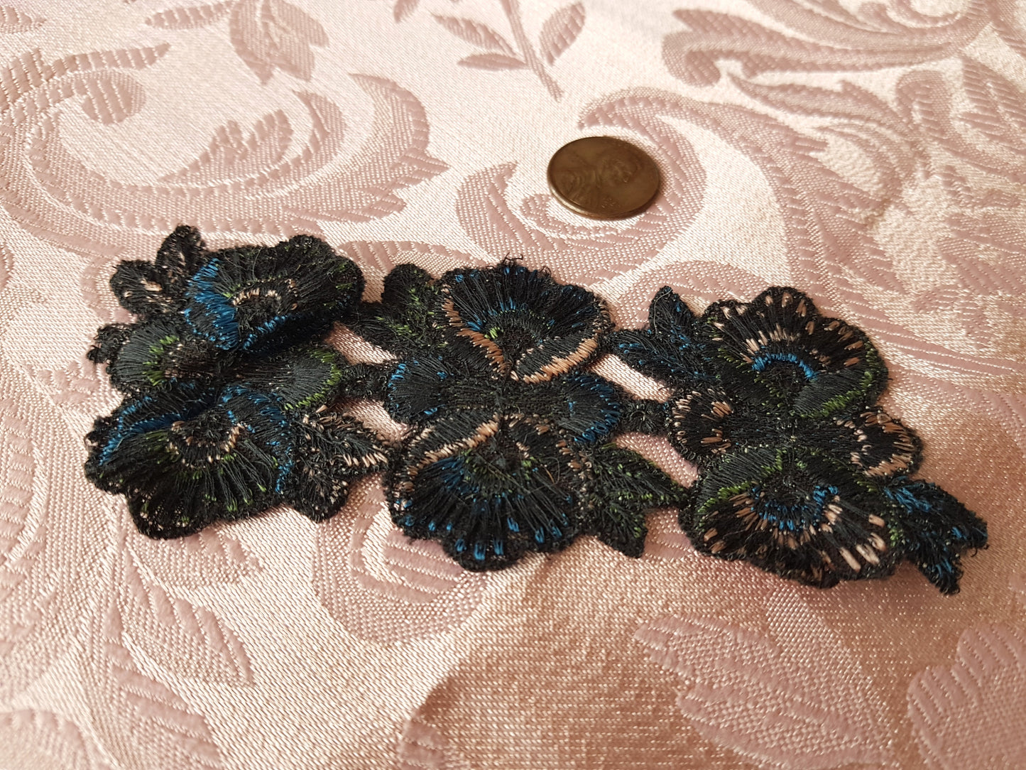 LOVELY Vintage Small French Appliques, Rich Gold Metallic and Silk Thread Embroidery Perfect For Fine Crafts and Heirloom Sewing, Collectible Trims Textiles