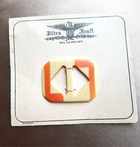 FABULOUS Art Deco 2 Tone Bakelite Vintage 30s Dress Belt Buckle, Original Display Card, 30s Dress Sewing Notions, Art Deco Collectible Sewing Notion