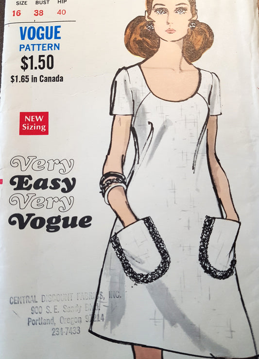 1970s FABULOUS Dress Pattern VOGUE 7717 Scoop Neckline Patch Pockets Bust 38 Very Easy Vintage Sewing Pattern FF