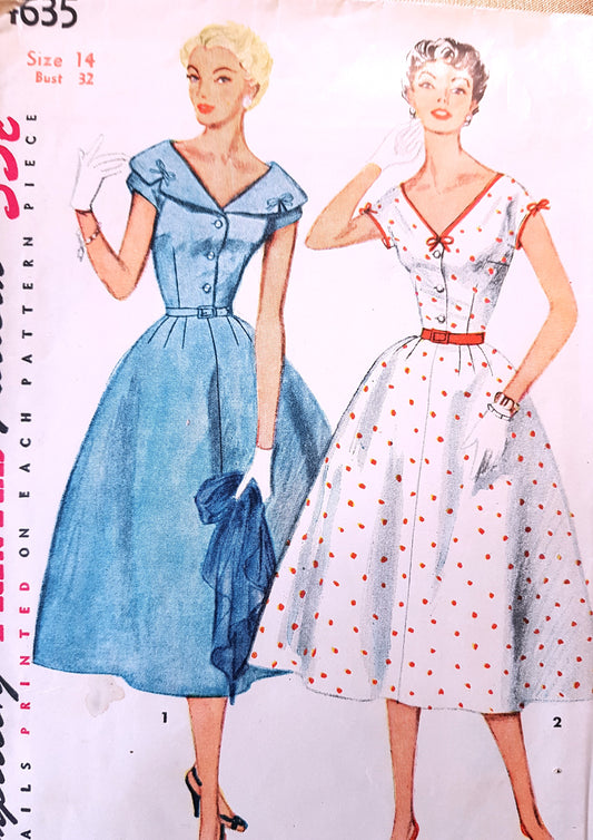1950s PRETTY Dress Pattern SIMPLICITY 4635 Two Neckline Versions Bust 32 Vintage Sewing Pattern