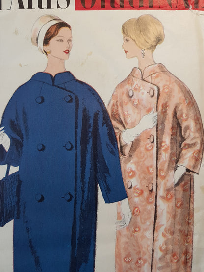 CHIC Early 1960s PATOU Bulky Coat Pattern VOGUE Paris Original 1479 Double Breasted Coat Bust 34 Vintage Sewing Pattern FF + Label