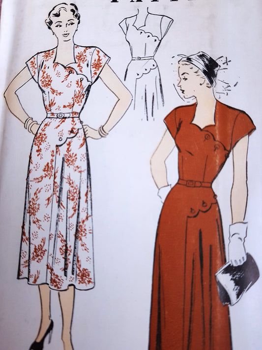 Late 1940s LOVELY Dress Pattern NEW YORK 739 Day or Evening Cocktail Party Dress, Beautiful Scalloped Details, Bust 38 Vintage Sewing Pattern FF