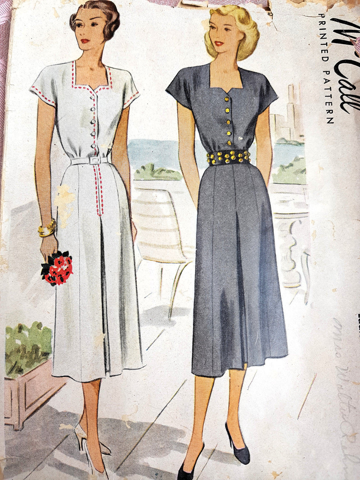 1940s CLASSY Dress Pattern McCALL 7207 Eye Catching Notched Neckline, Bust 40 Vintage Sewing Pattern
