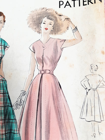 1950s CLASSY Dress Pattern VOGUE 7066 Lovely Neckline, Bust 36 Vintage Sewing Pattern