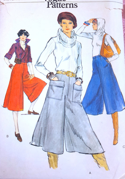 1970s FABULOUS Culottes Pattern Very Easy Vogue 9608 Three Style Versions Waist 28 Vintage Sewing Pattern