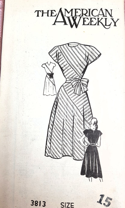 1940s STUNNING Dress Pattern American Weekly 3813 Beautiful Design Bust 33 Vintage Sewing Pattern FF