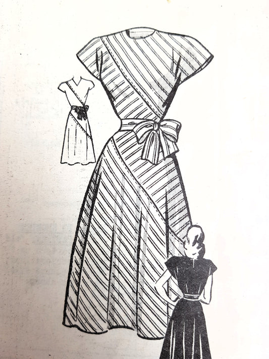 1940s STUNNING Dress Pattern American Weekly 3813 Beautiful Design Bust 33 Vintage Sewing Pattern FF